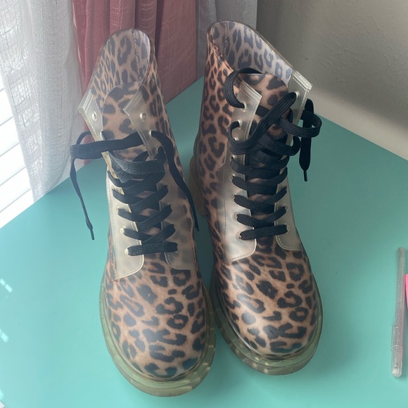 Leopard Print Rain Boots - Picture 1 of 2